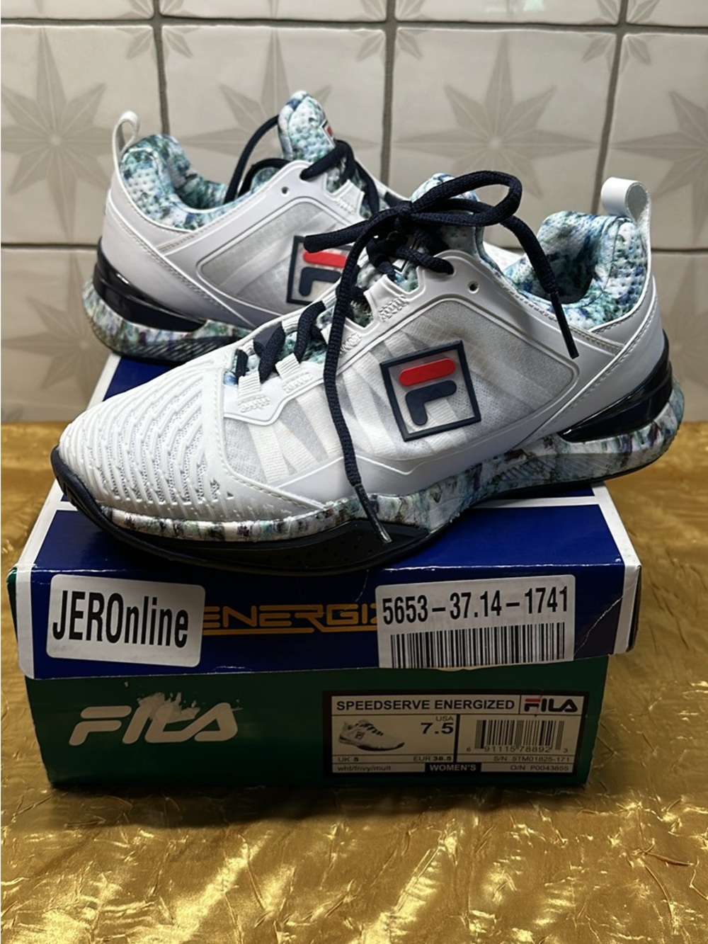 Fila 7.5 White Speedserv Energized Tennis Shoes with Navy & Multicolor Accents